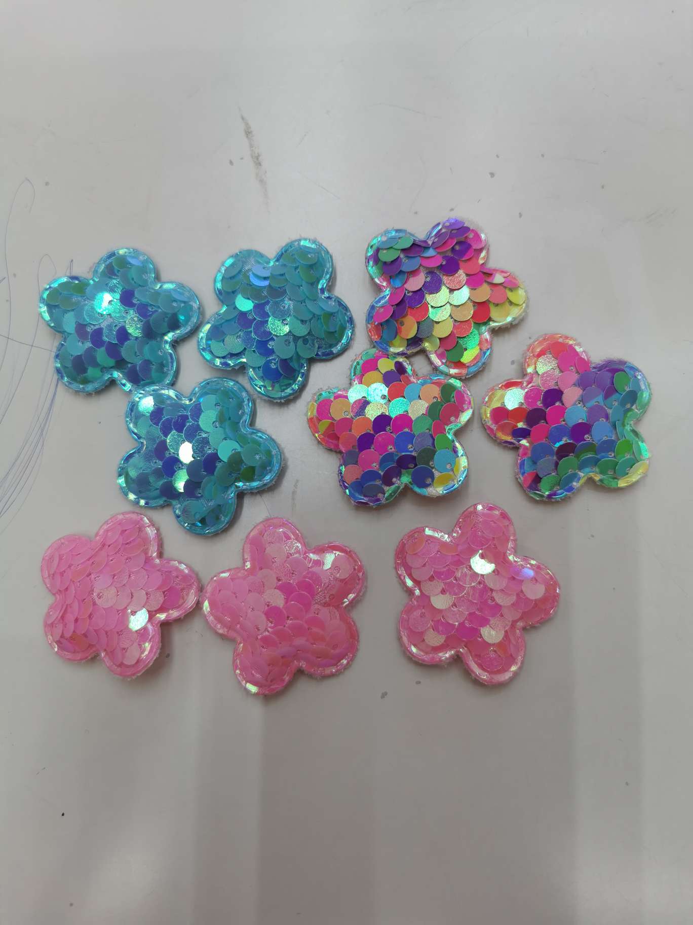 Gold shiny sheet 3.5 cm small plum blossom Specification image