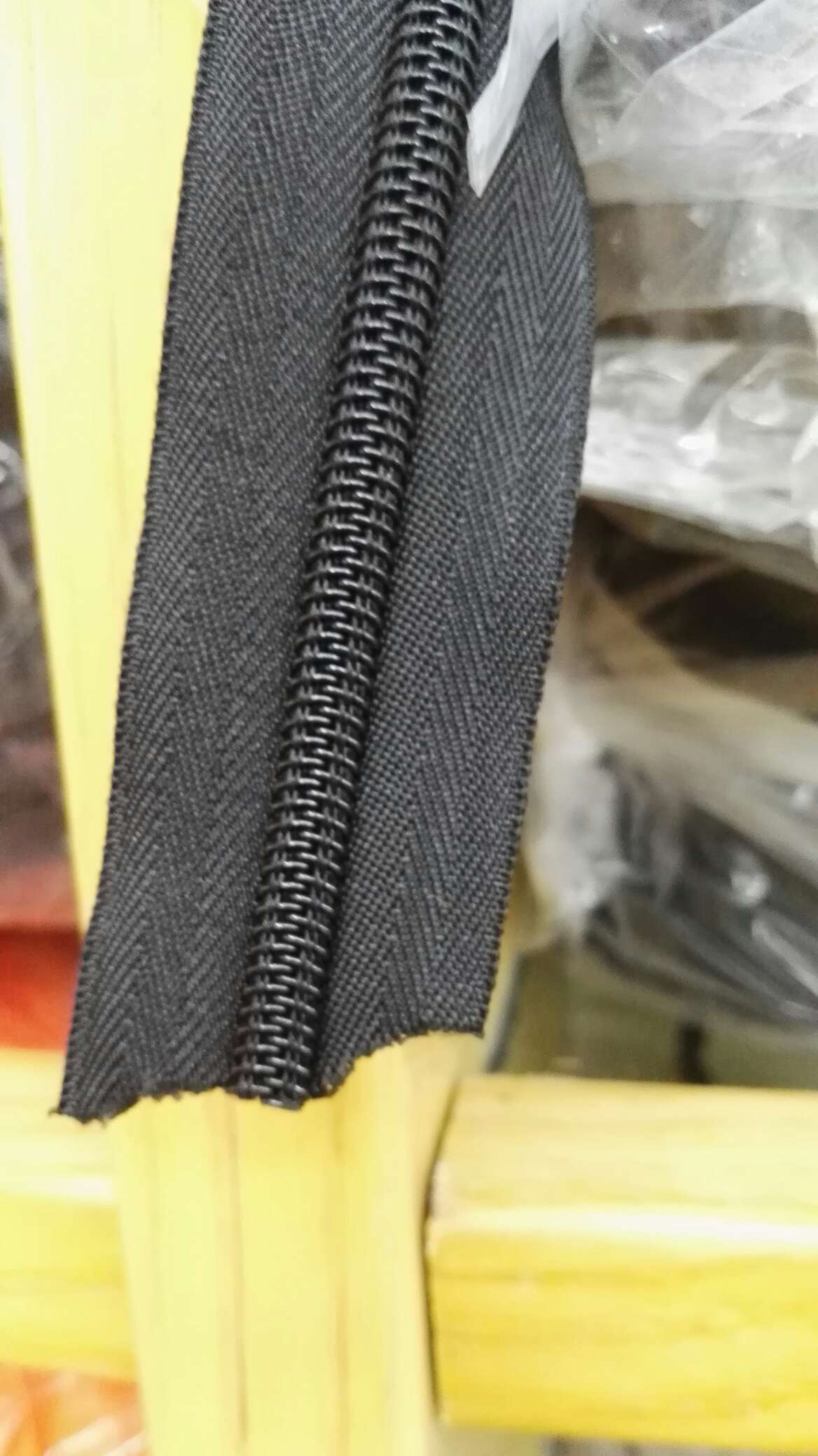 拉链/哪吒/妃蝶拉链/拉链拉片/黄铜拉链细节图