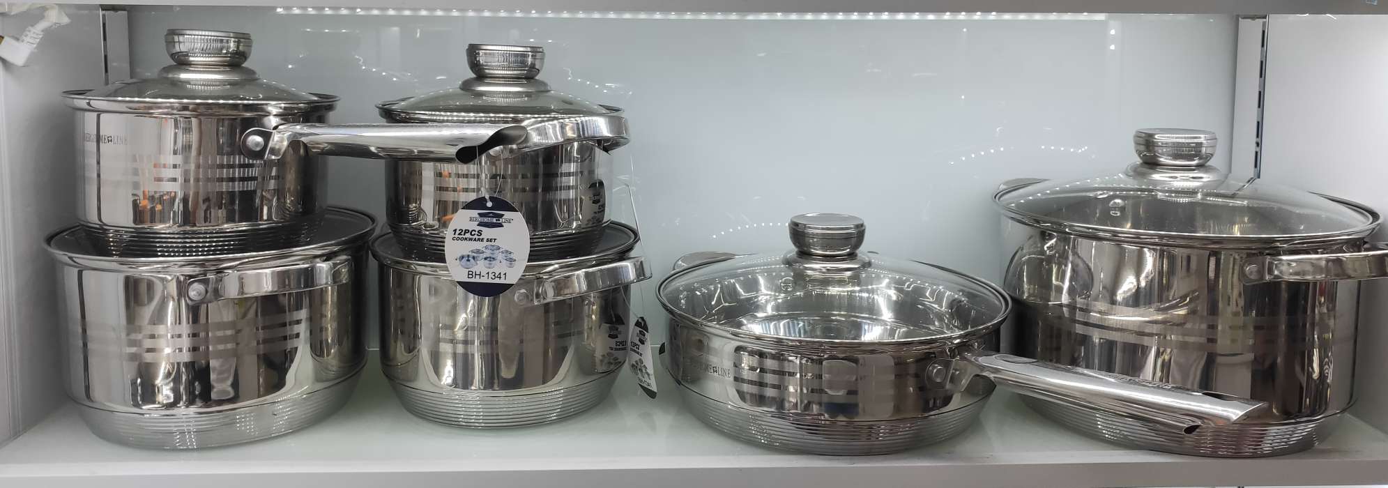 12-piece stainless steel pot sets. For inquiries, please call.
