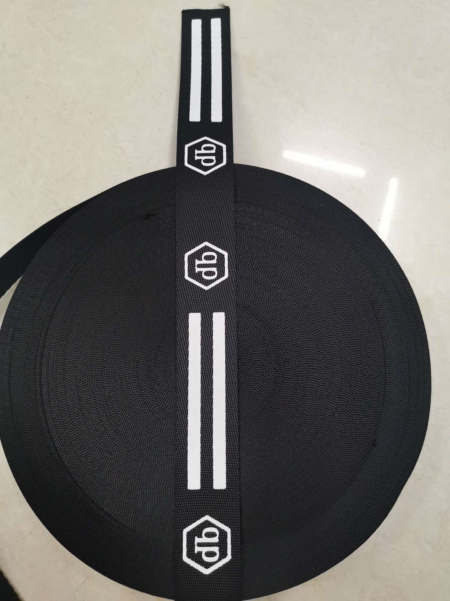 2.5黑色仿尼龙印刷白色字母bd