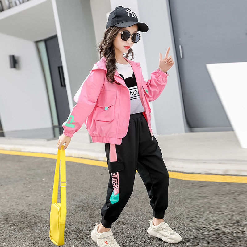 The new style of western style sports suit for girls in autumn 2020 -- Korean web celebrity for children in spring and autumn thumbnail
