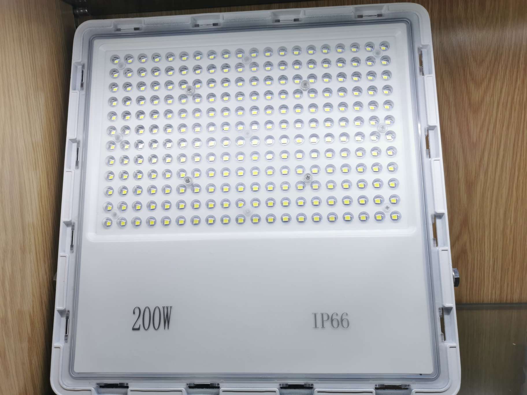 星脉系列LED200W投光灯图