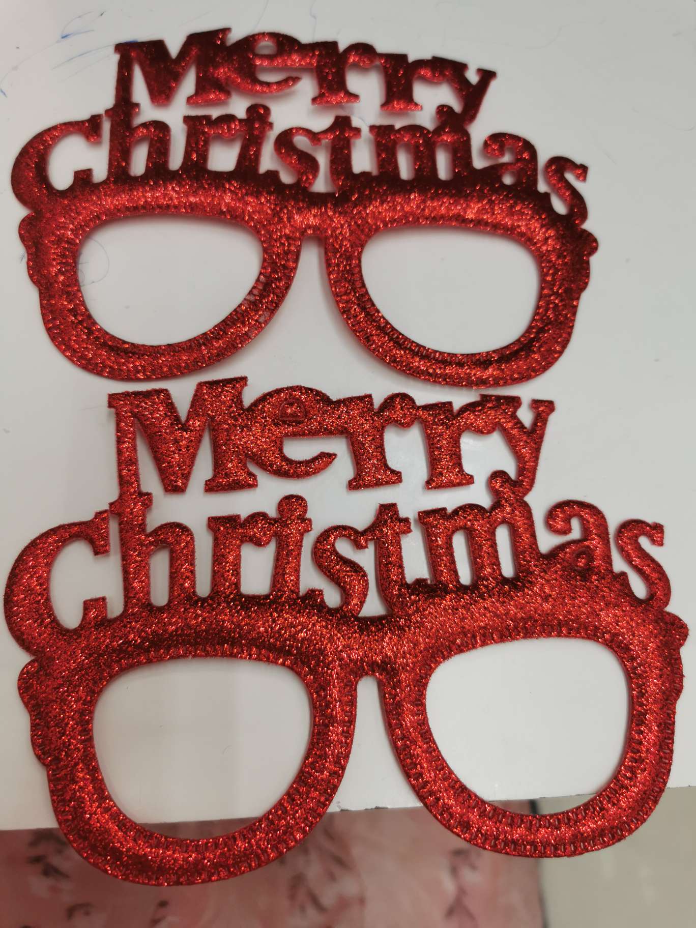 Fine gold powder bright red Christmas glasses thumbnail