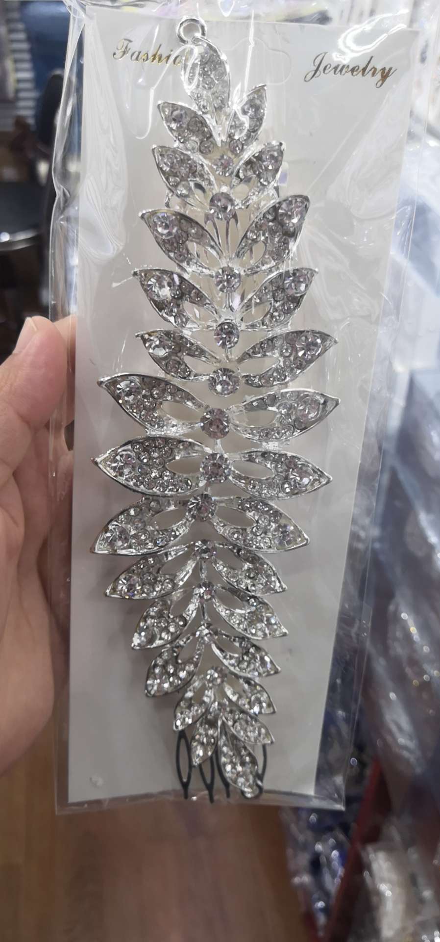 Bride's headdress Item Picture