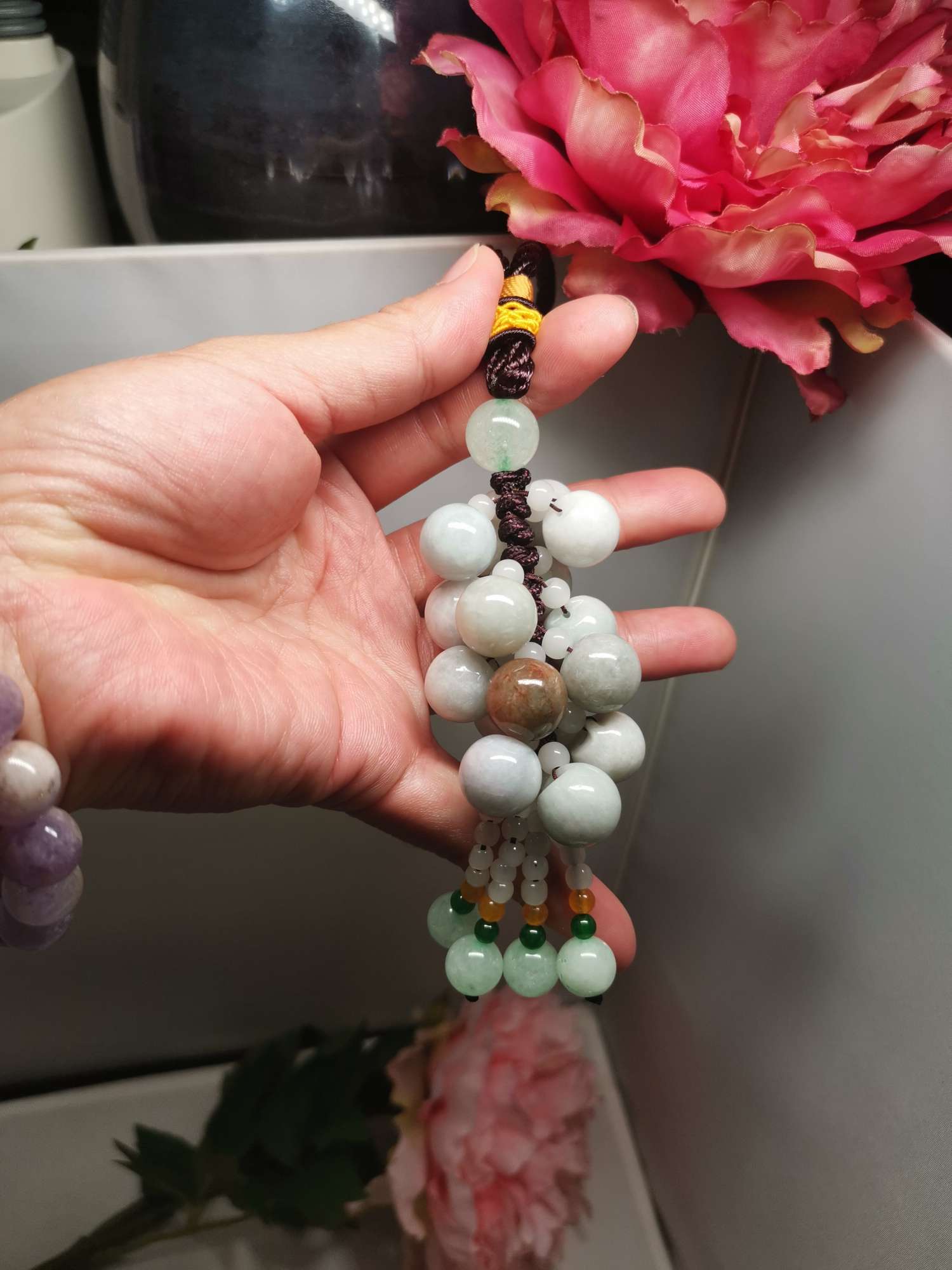 Burmese jadeite. Peace and good fortune pendant Application Scenario