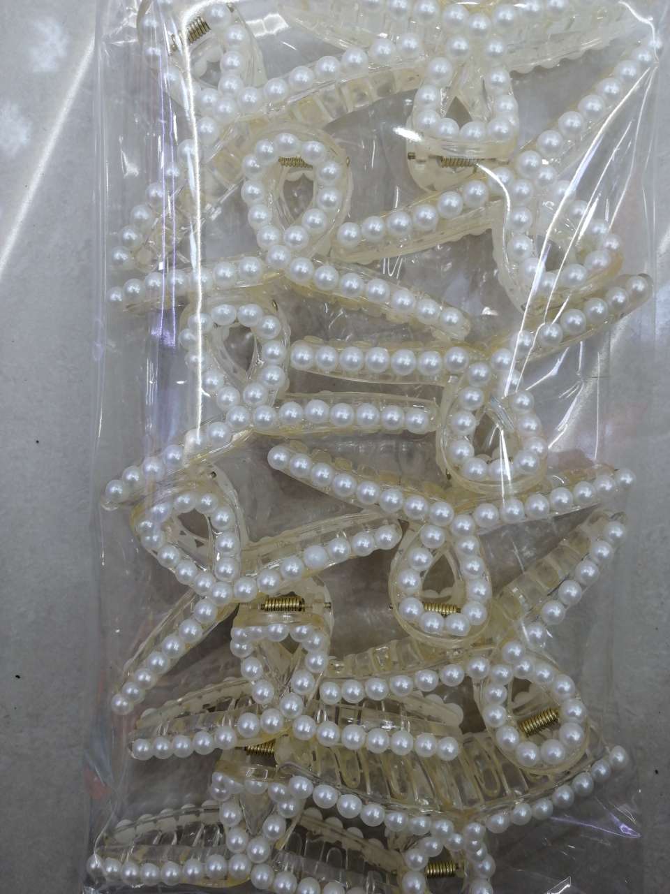 Small cross pearl claw manufacturers direct sales of good quality and cheap quantity of large concessions thumbnail