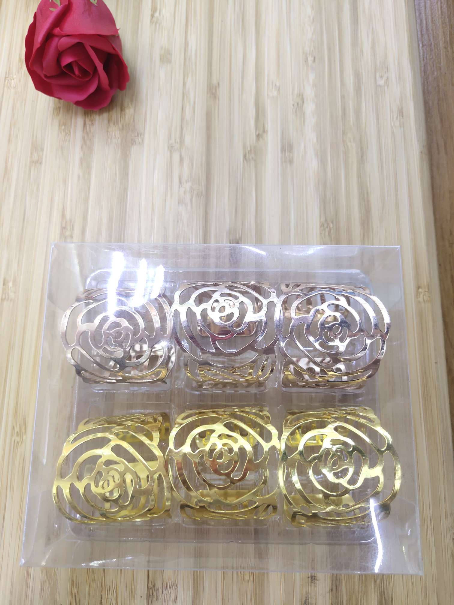 源头工厂直销金属餐巾环白底实物图