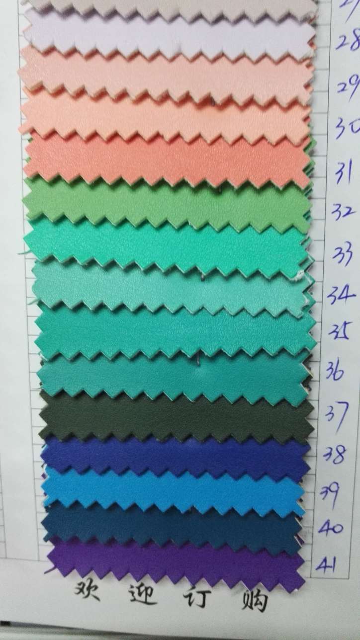 木纹皮革/皮革/马毛奶牛纹皮革/珠光十字纹/马毛皮革产品图