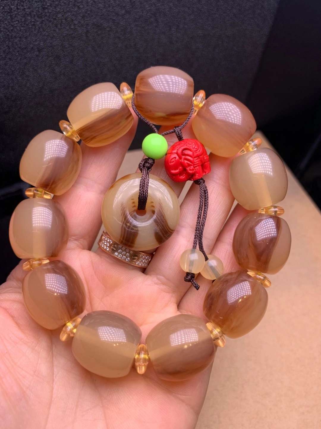 仿羚羊角手串产品图