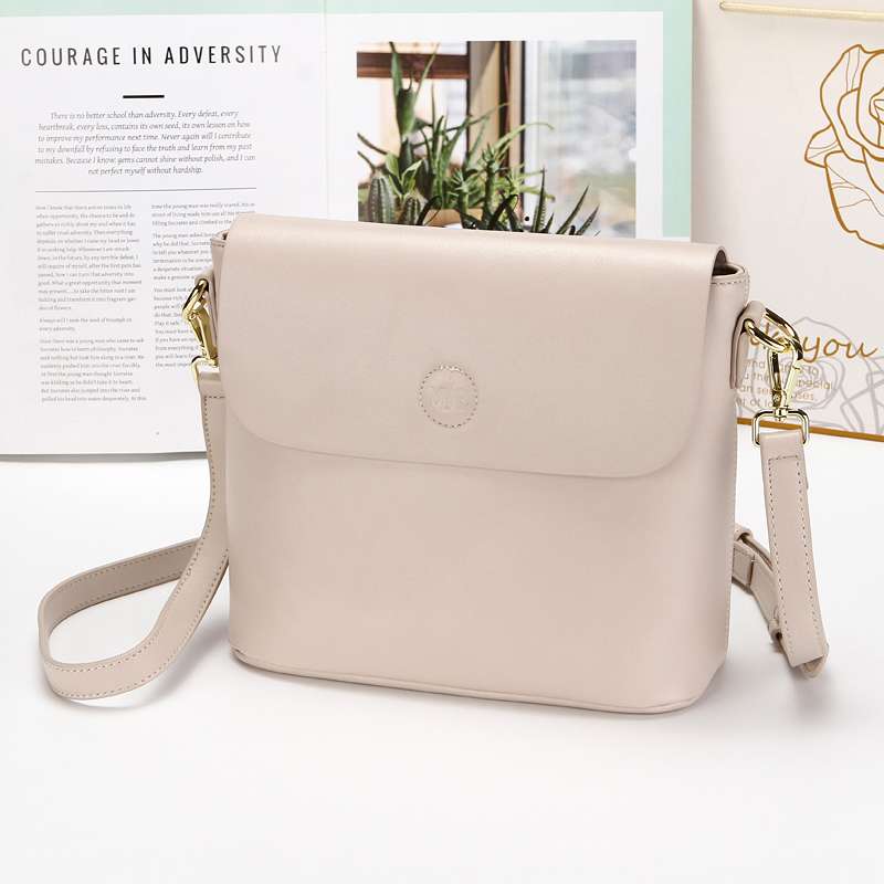 MK brand leather goods Specification image