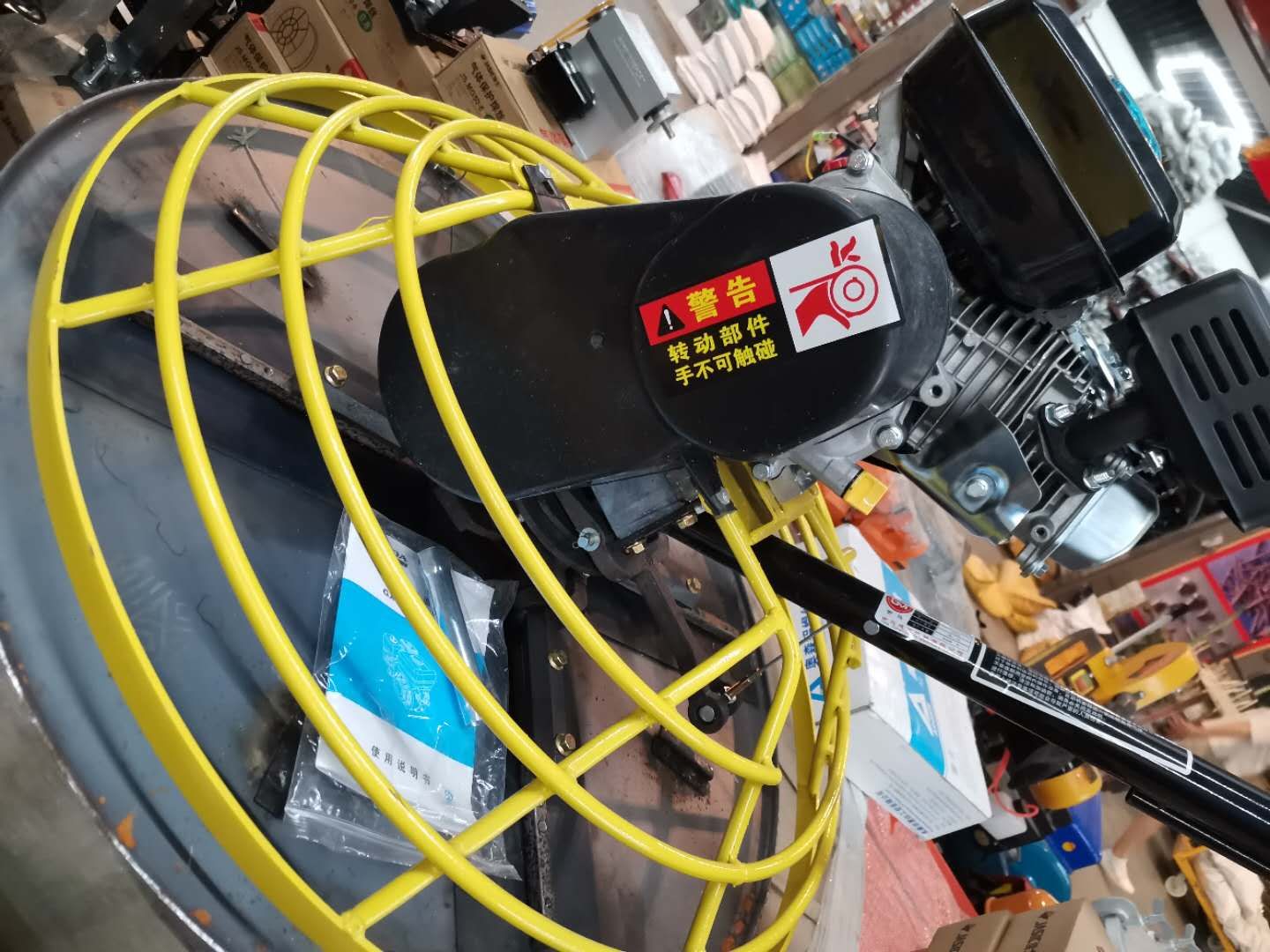 The gasoline polishing machine is highly praised for its low profit margin but high sales volume, honest operation and excellent quality