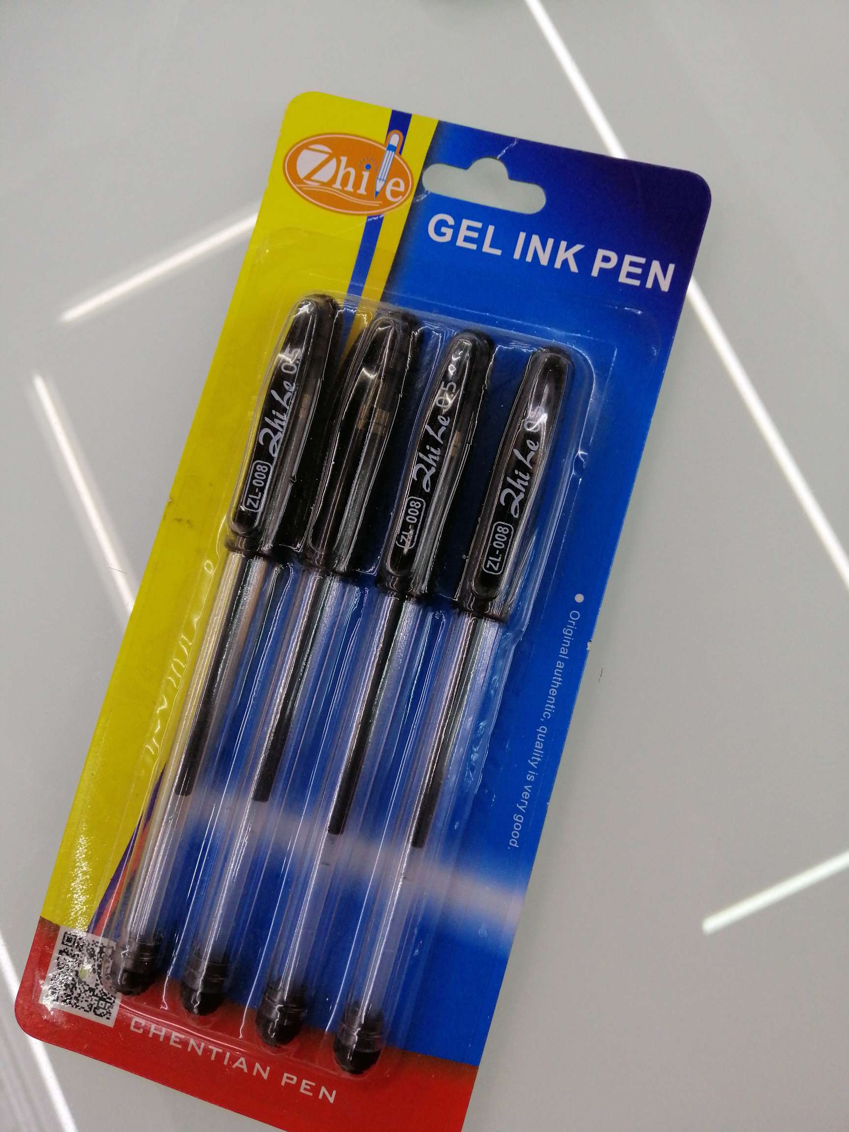 Four ZL-008 gel pens with suction tabs details Picture