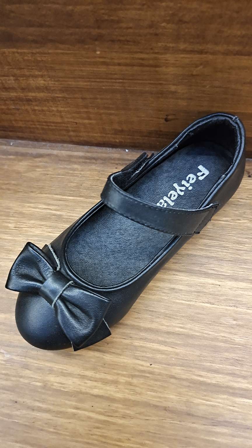 黑色单皮鞋