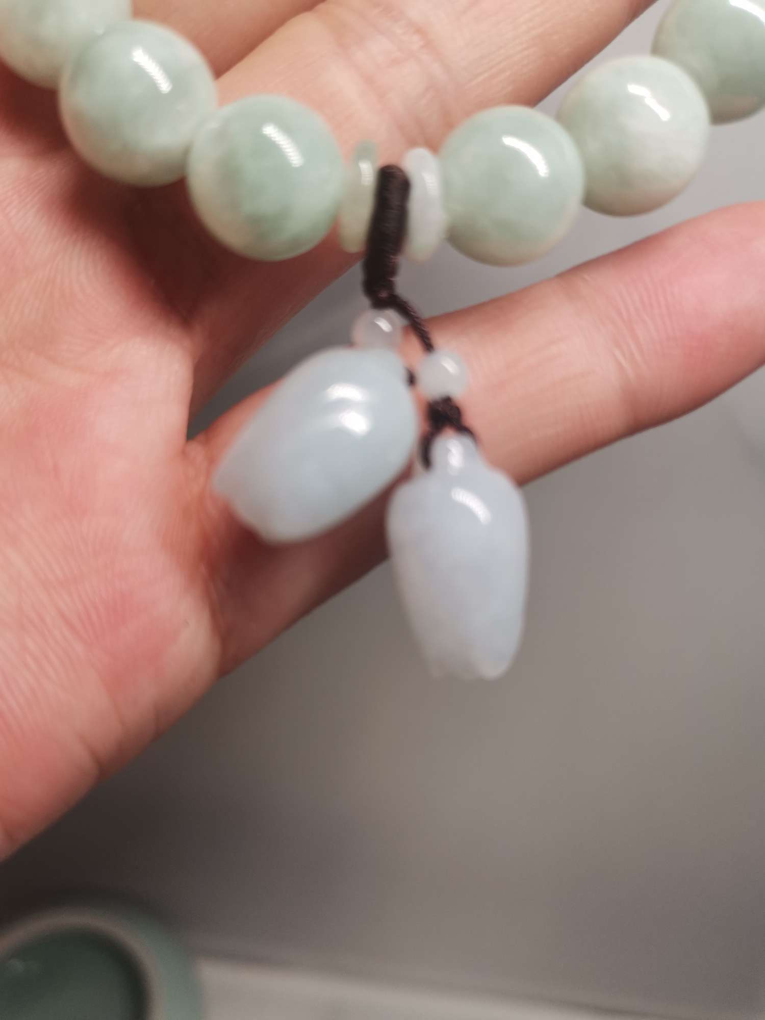 Myanmar esmeralda. Pulsera magnolia Specification image
