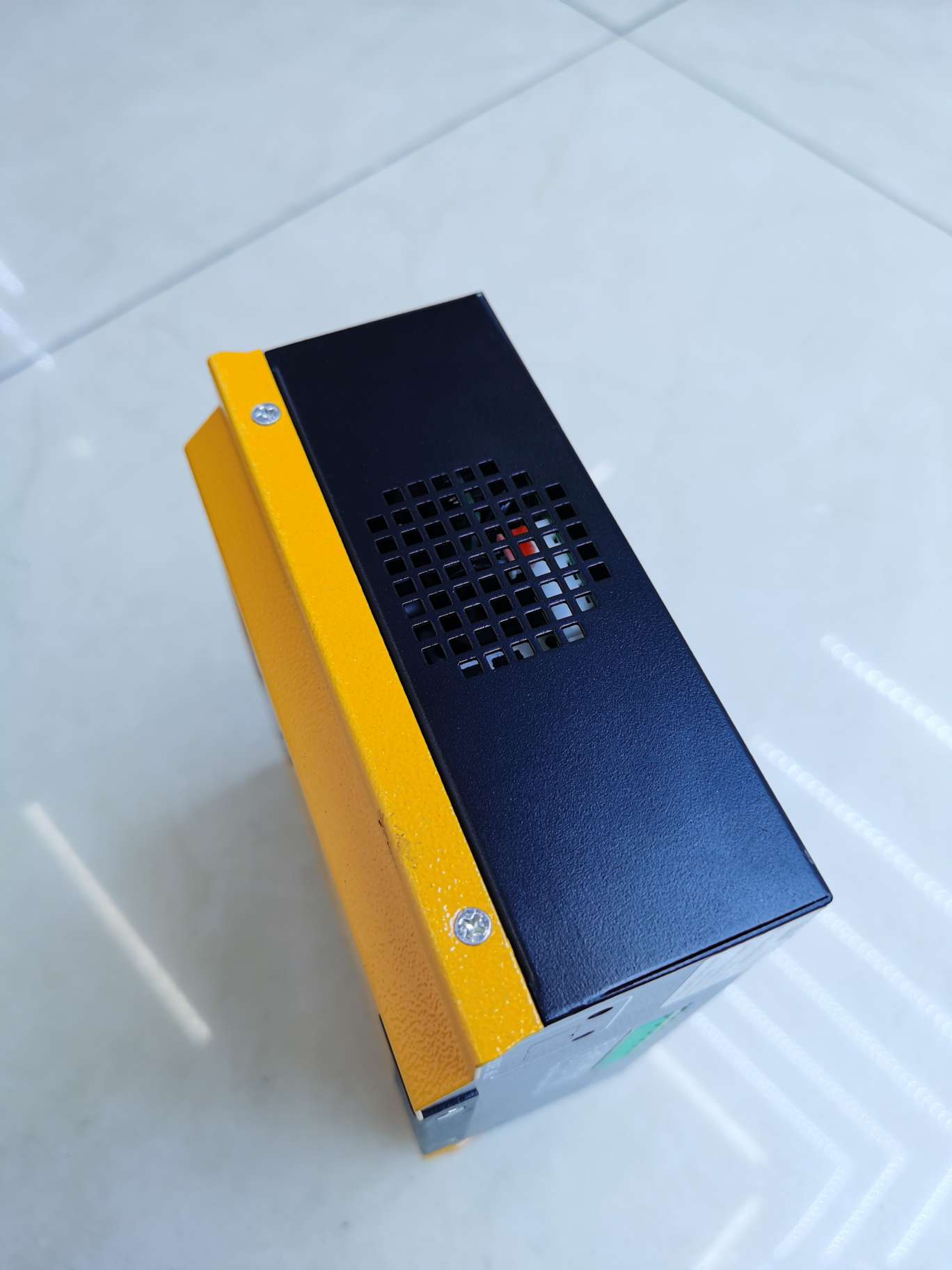 MPPT solar charging controller 30A 12v-24v-36v-48v details Picture