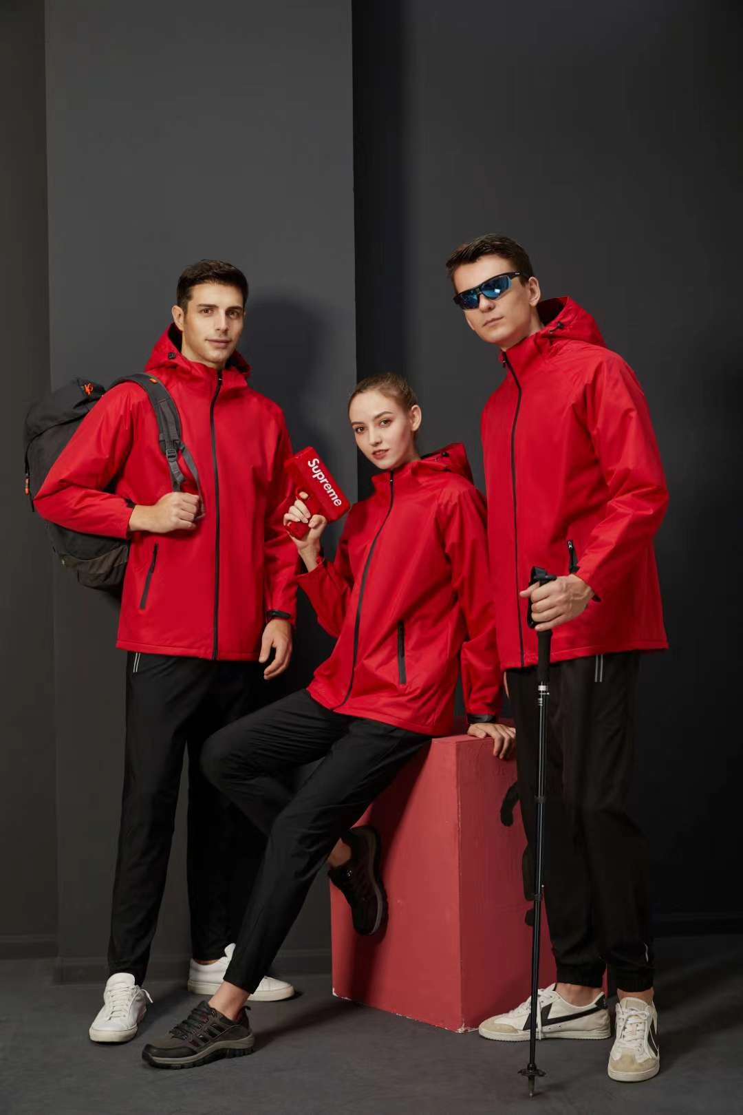 Windproof, rainproof, warm with the new high - grade emergency clothing thumbnail