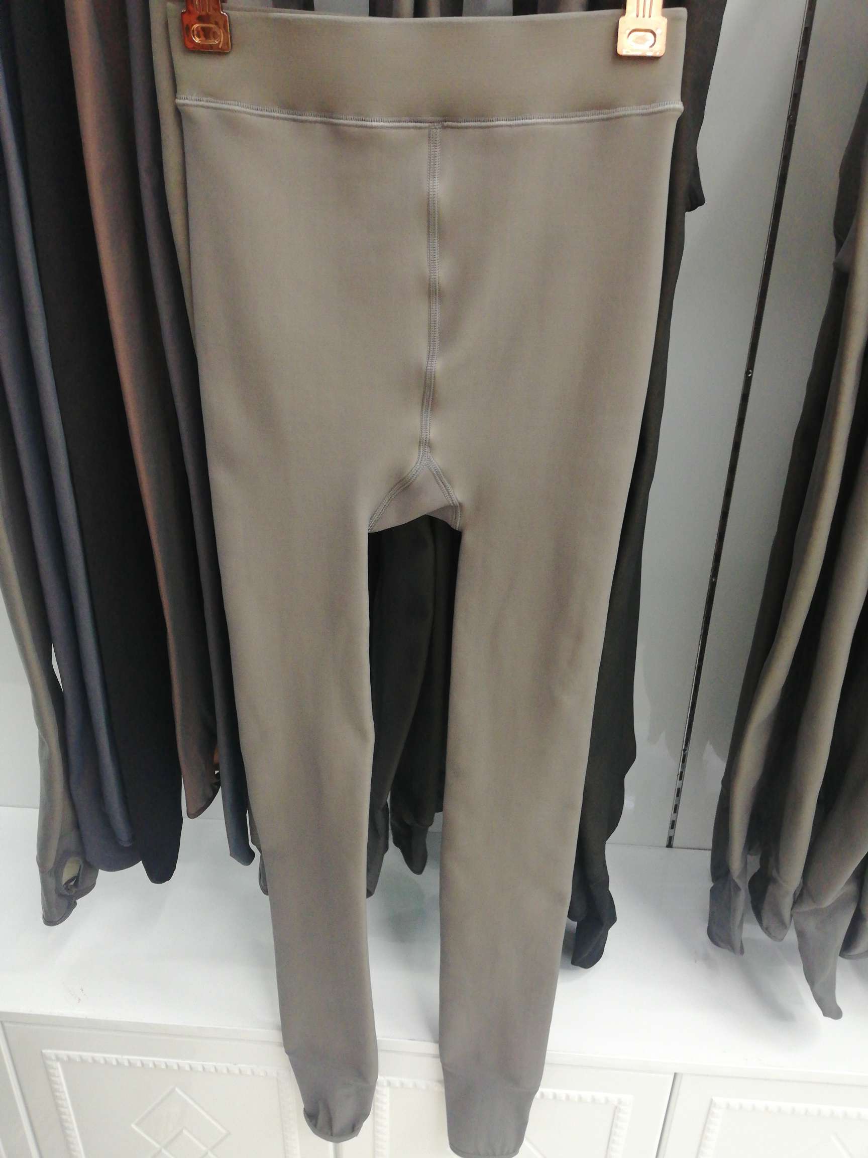 空姐蜜蜂细节图