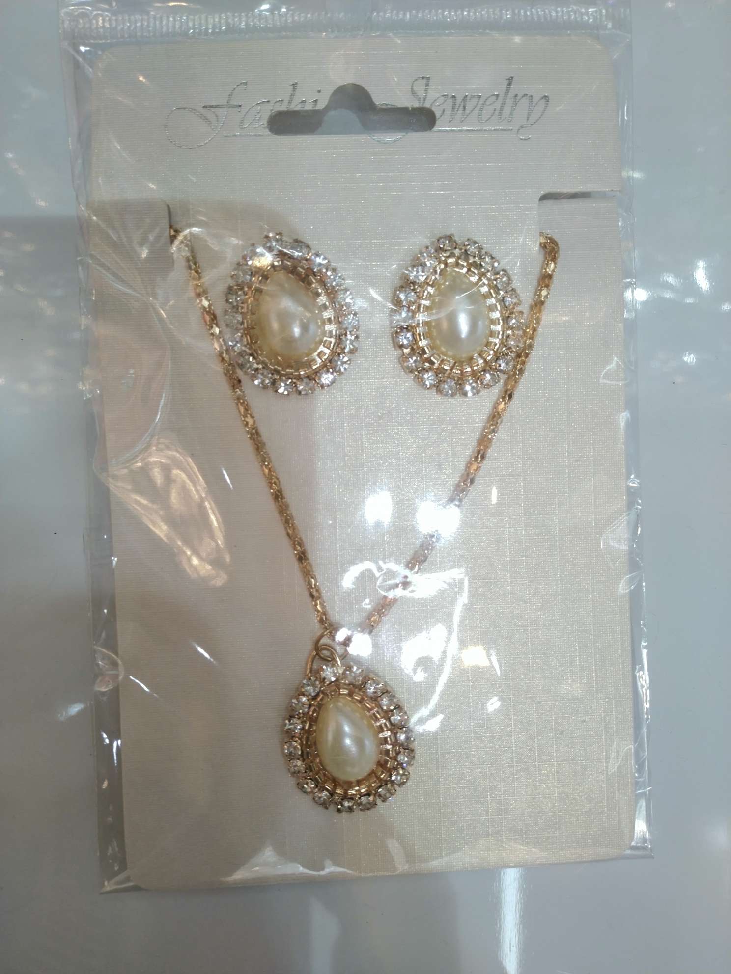 Water Drop White Pearl Earring Necklace Fashion Trend Full Of Personality Eichi Jewelry -127