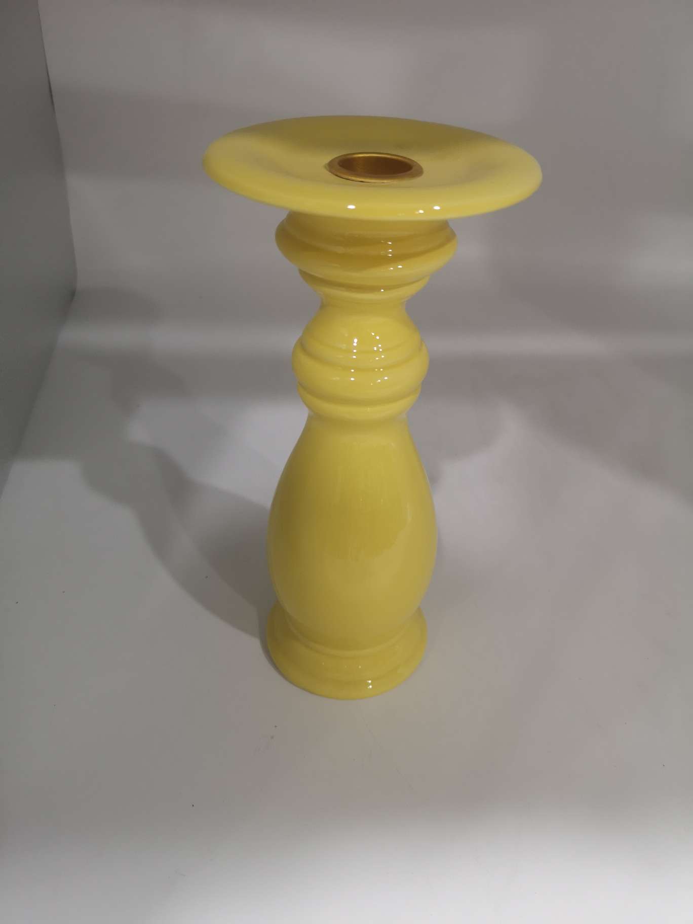 Ceramic Decorative Candle Holder details Picture