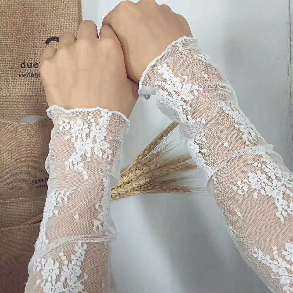 Lace clothing fabric