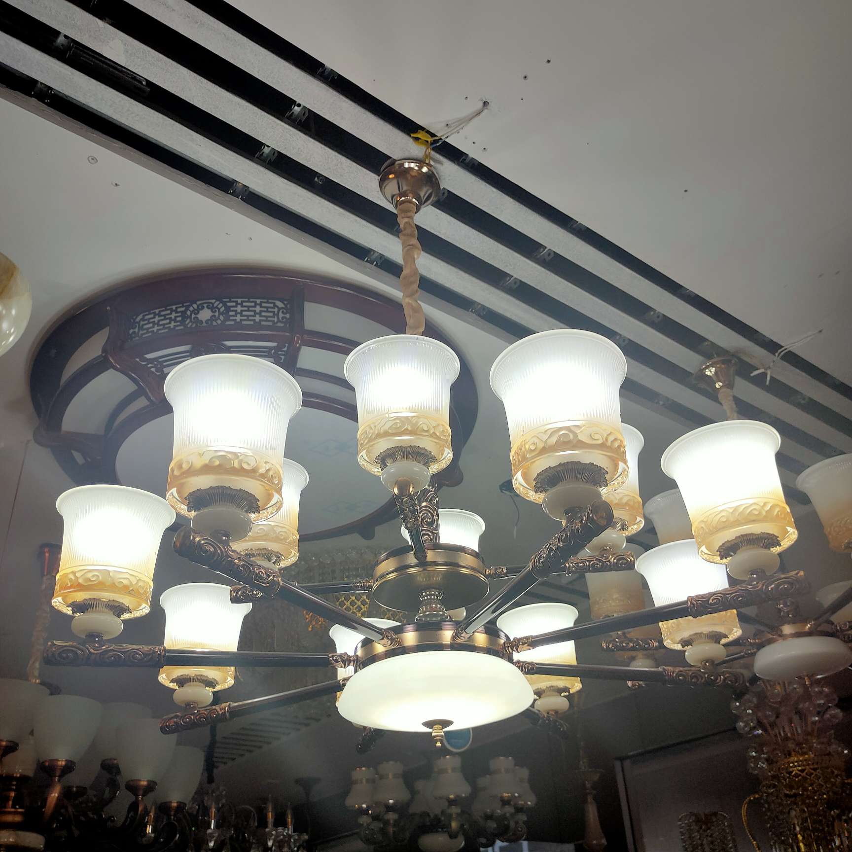 European and Nordic style all-copper crystal lamps, light luxury chandeliers, simple and modern living room lamps, bedroom and dining room lamps, crystal lamps Item Picture