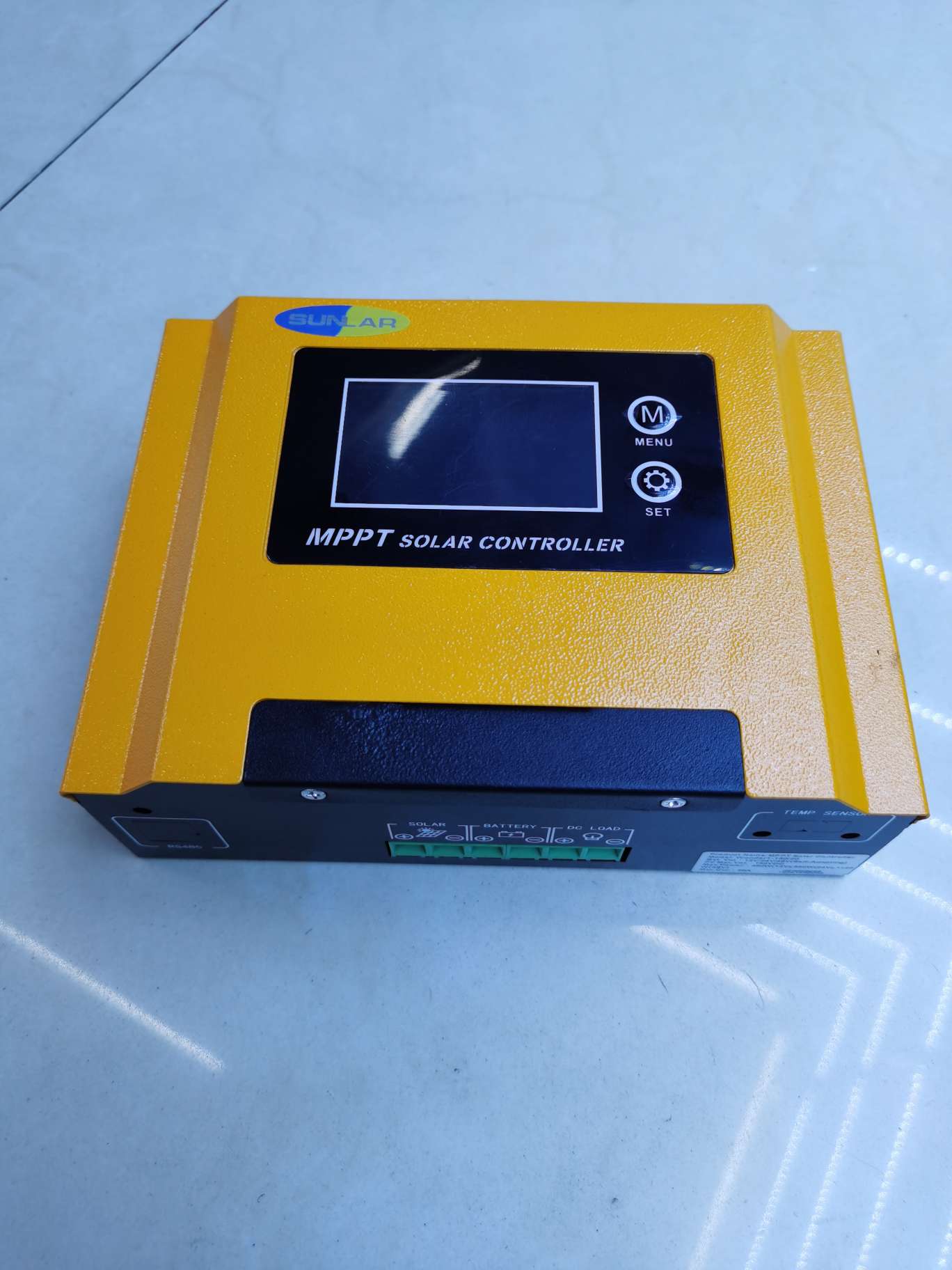 MPPT solar charging controller 30A 12v-24v-36v-48v Item Picture