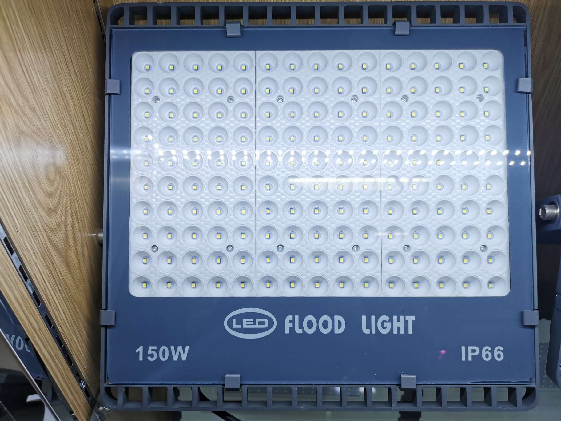 New generation of Kongming nano series LED150W projection lamp thumbnail