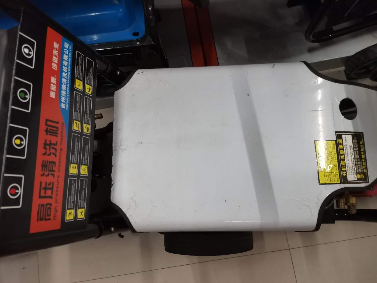 The 2.2KW high-pressure cleaner is sold at a low profit margin but in large quantities. We operate with integrity and have excellent quality, earning high praise Specification image