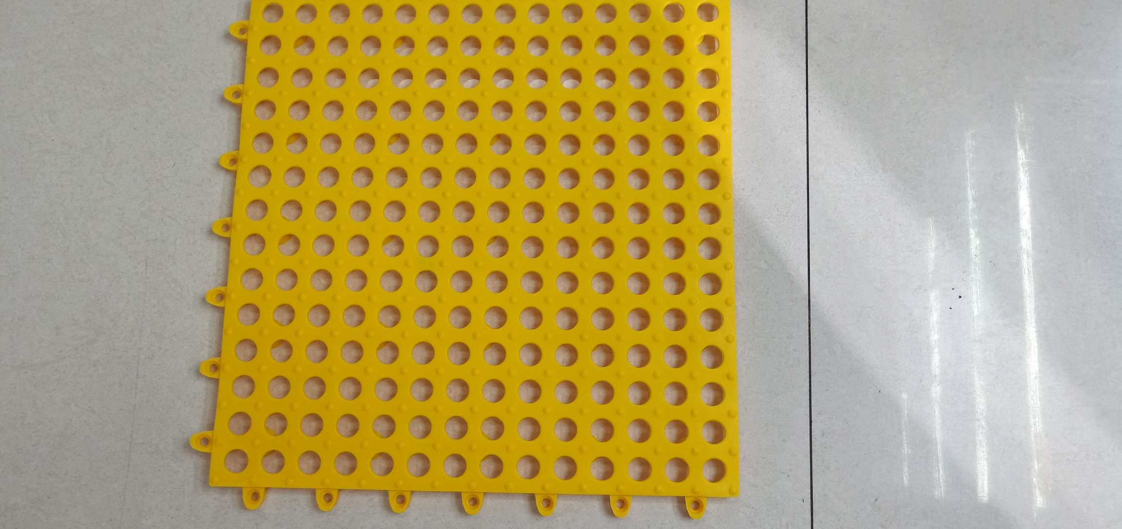 Round Hole Splicing Pad Application Scenario