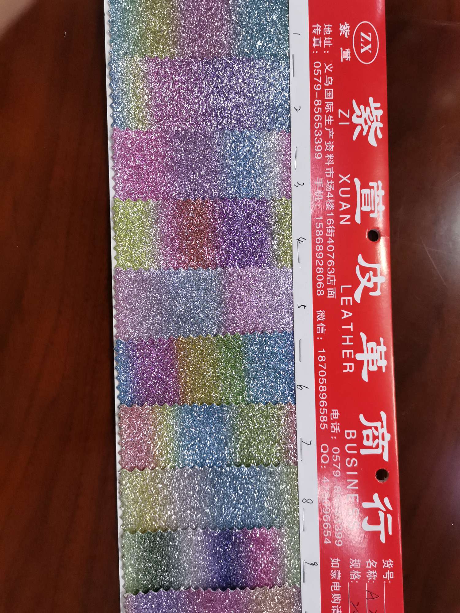 厂家直销热销新款  A2022—3  皮革大量现货高中低档箱包沙发鞋材面料产品图