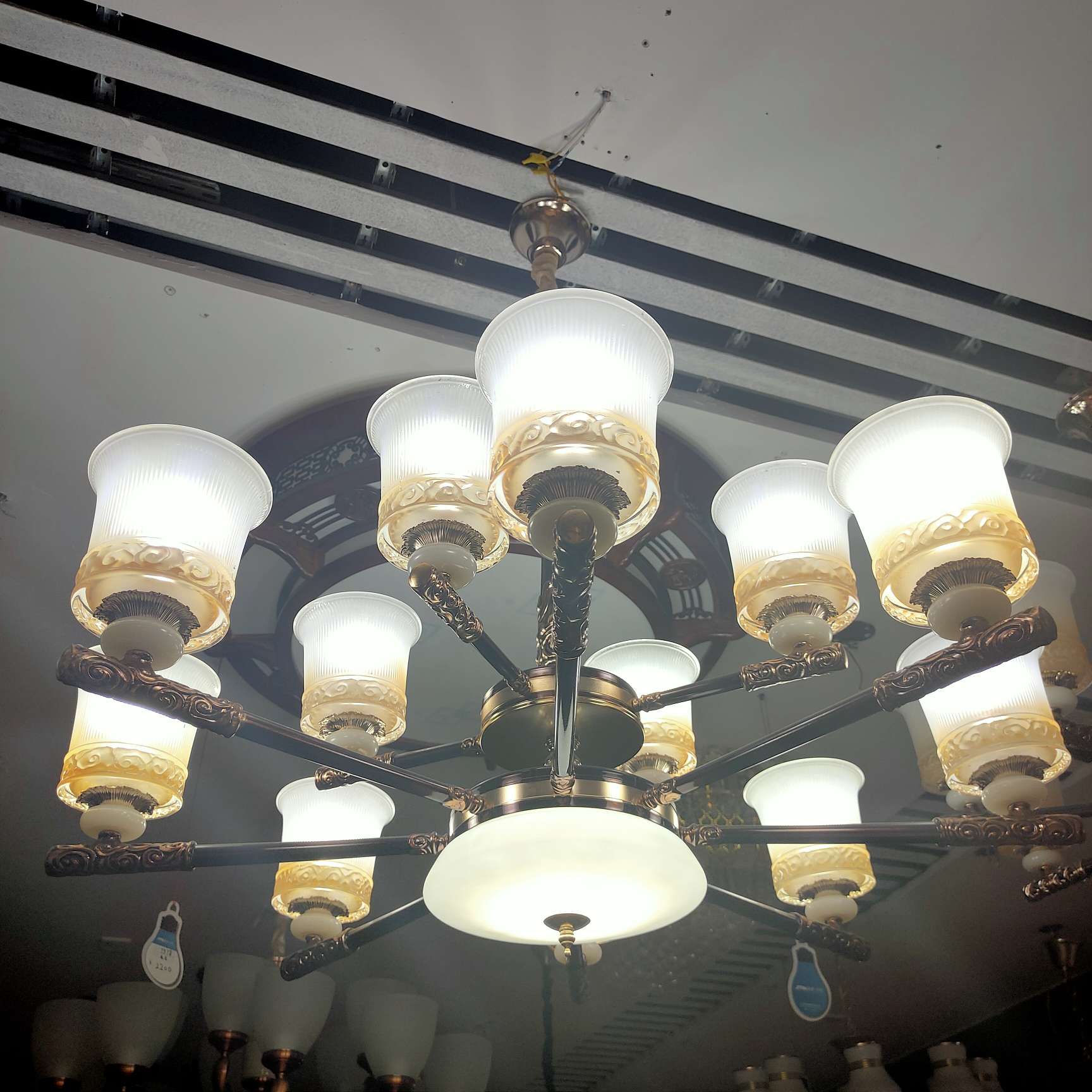 European and Nordic style all-copper crystal lamps, light luxury chandeliers, simple and modern living room lamps, bedroom and dining room lamps, crystal lamps undefined