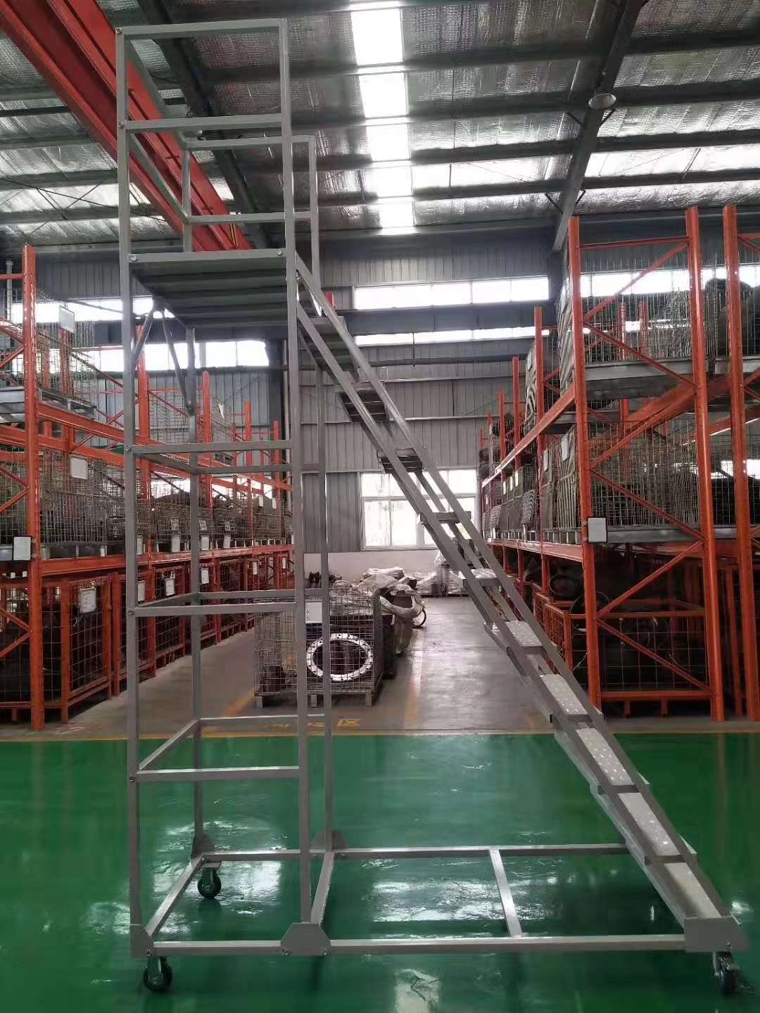 铁质梯子上货梯登高梯有2步，3步，4步，平台高有1.3米，1.5米，1.8米，2米，2. 5米，3米，3.5米，4米详情图10