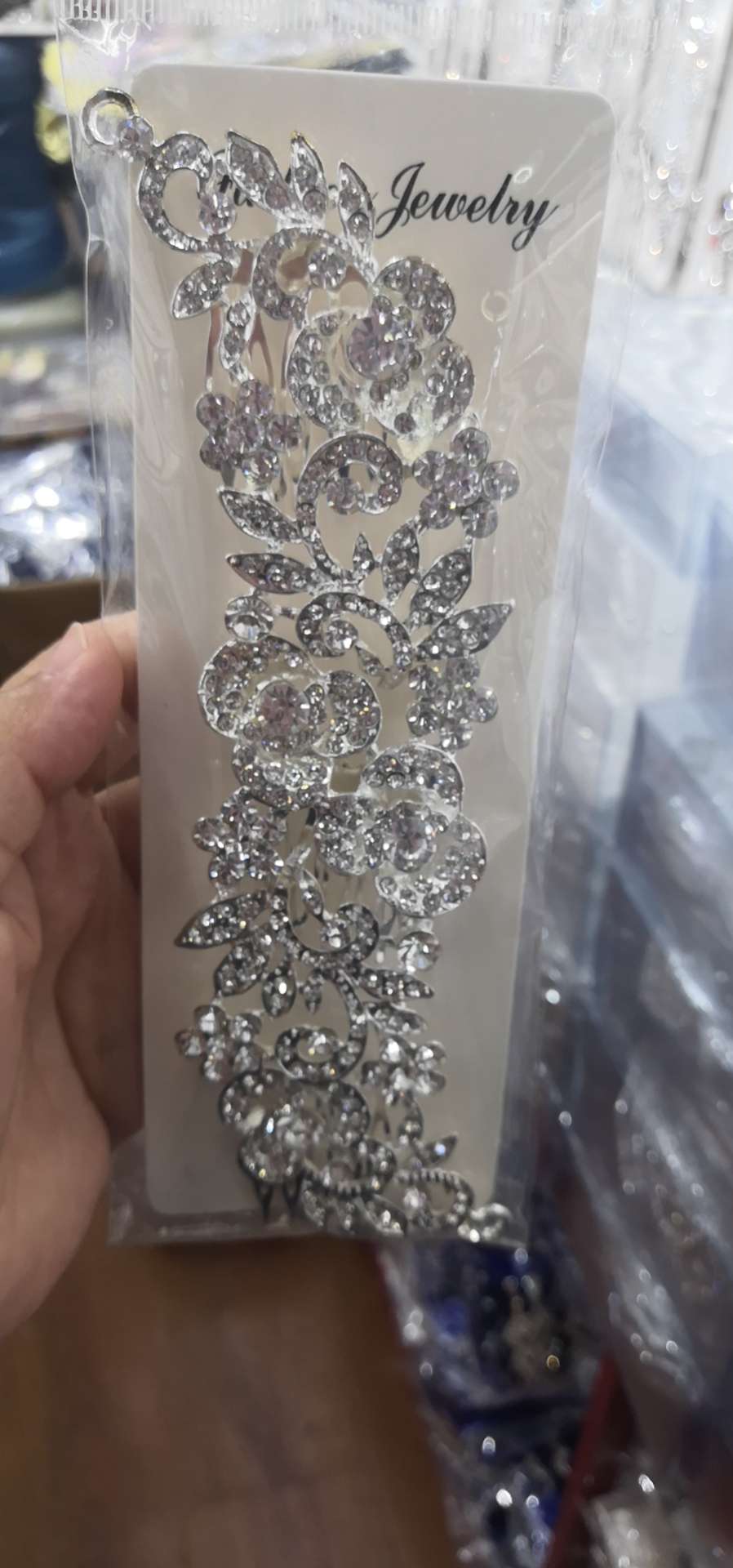 Bride's headdress Specification image