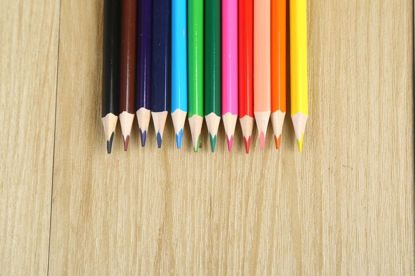 12色三角杆易上色高级无毒环保彩色铅笔DST2020-12详情图5