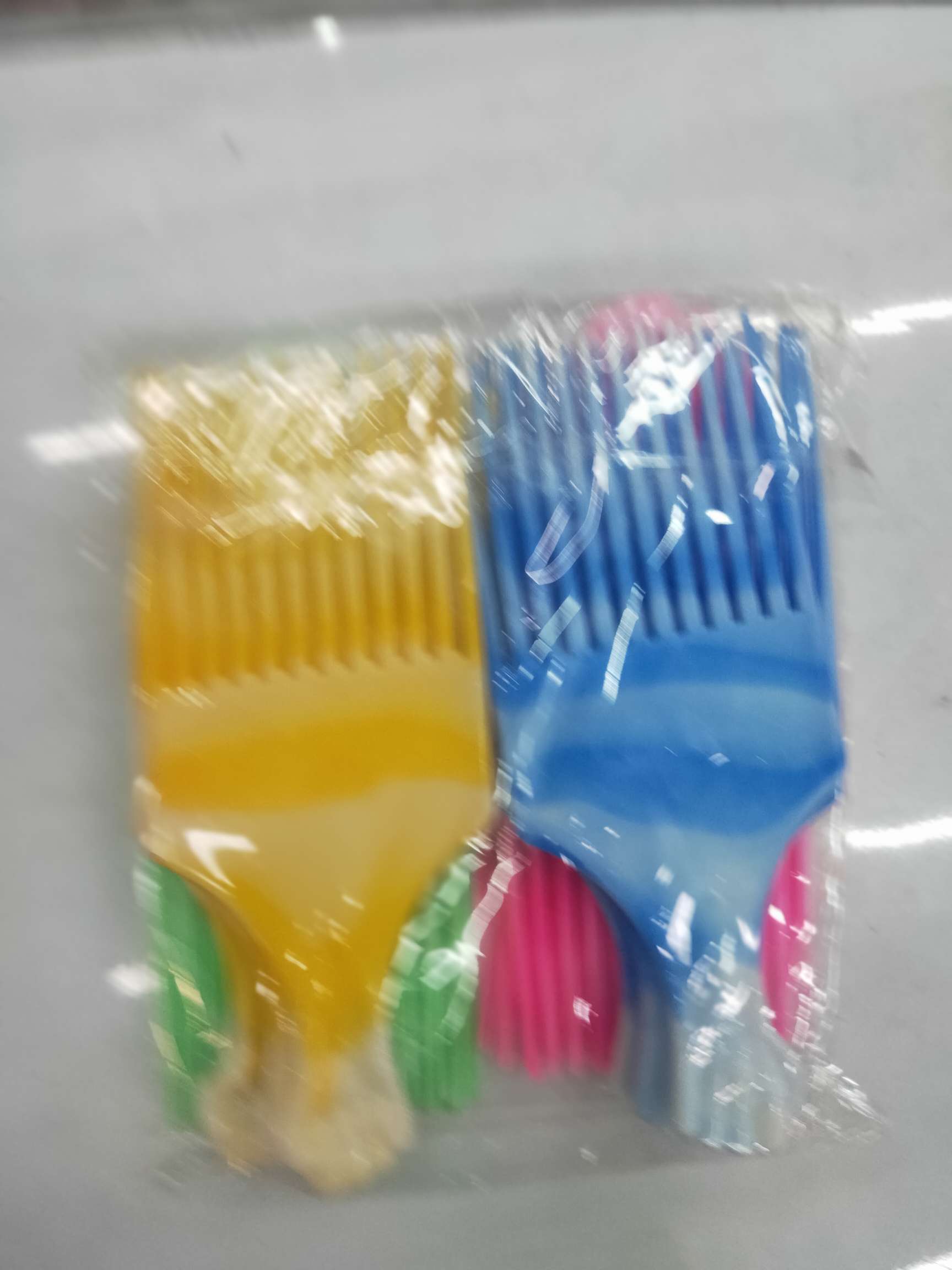 Fashion Hairdresser Multi-Functional Portable Comb 3313 Comb