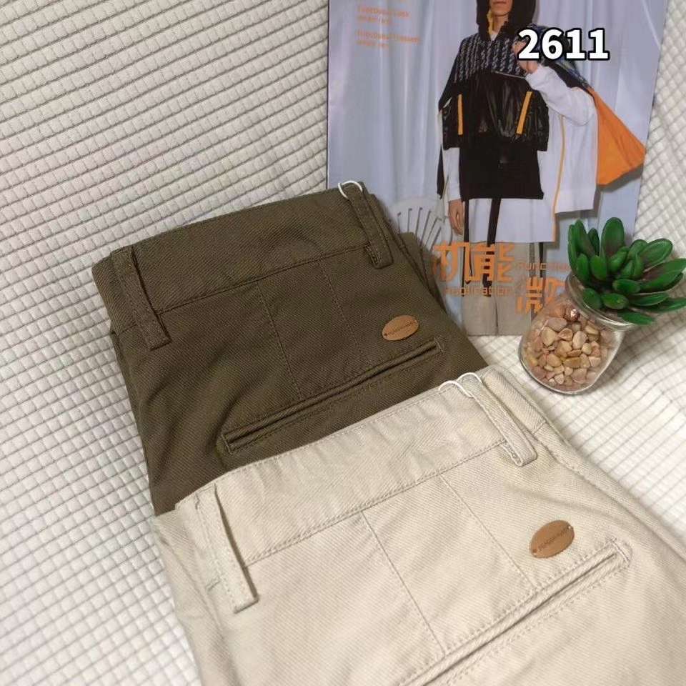 2020年新款裤子白底实物图
