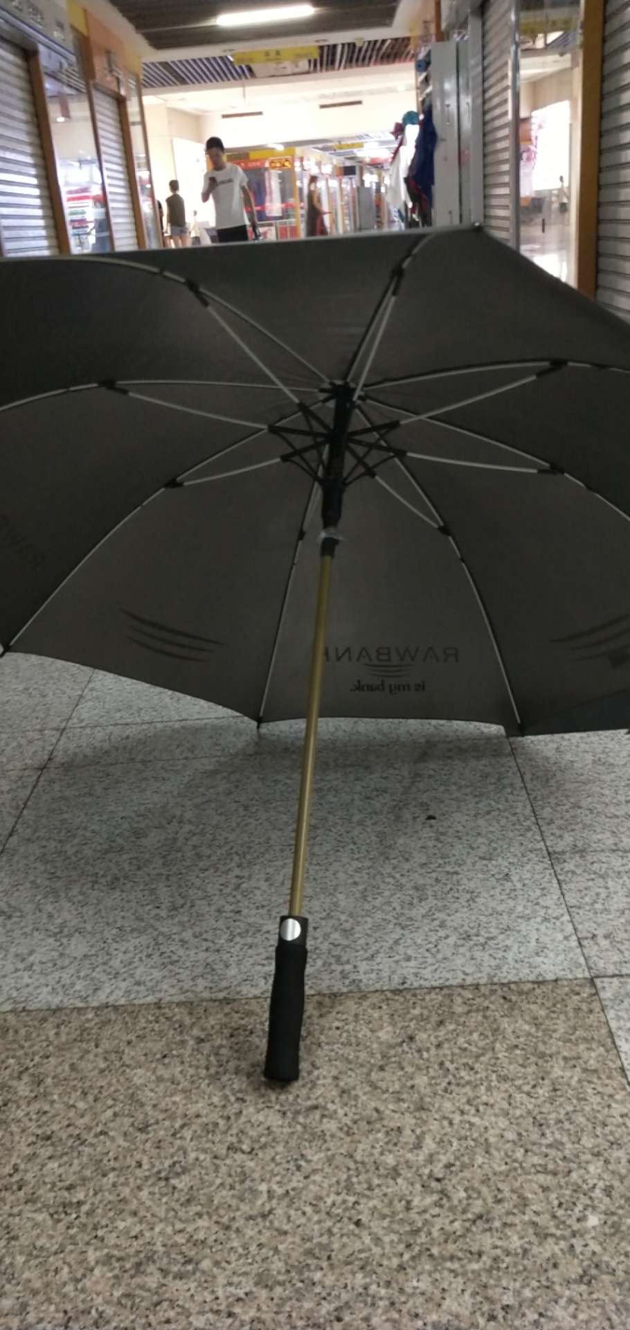 70 fiber umbrellas can be made into logos Specification image