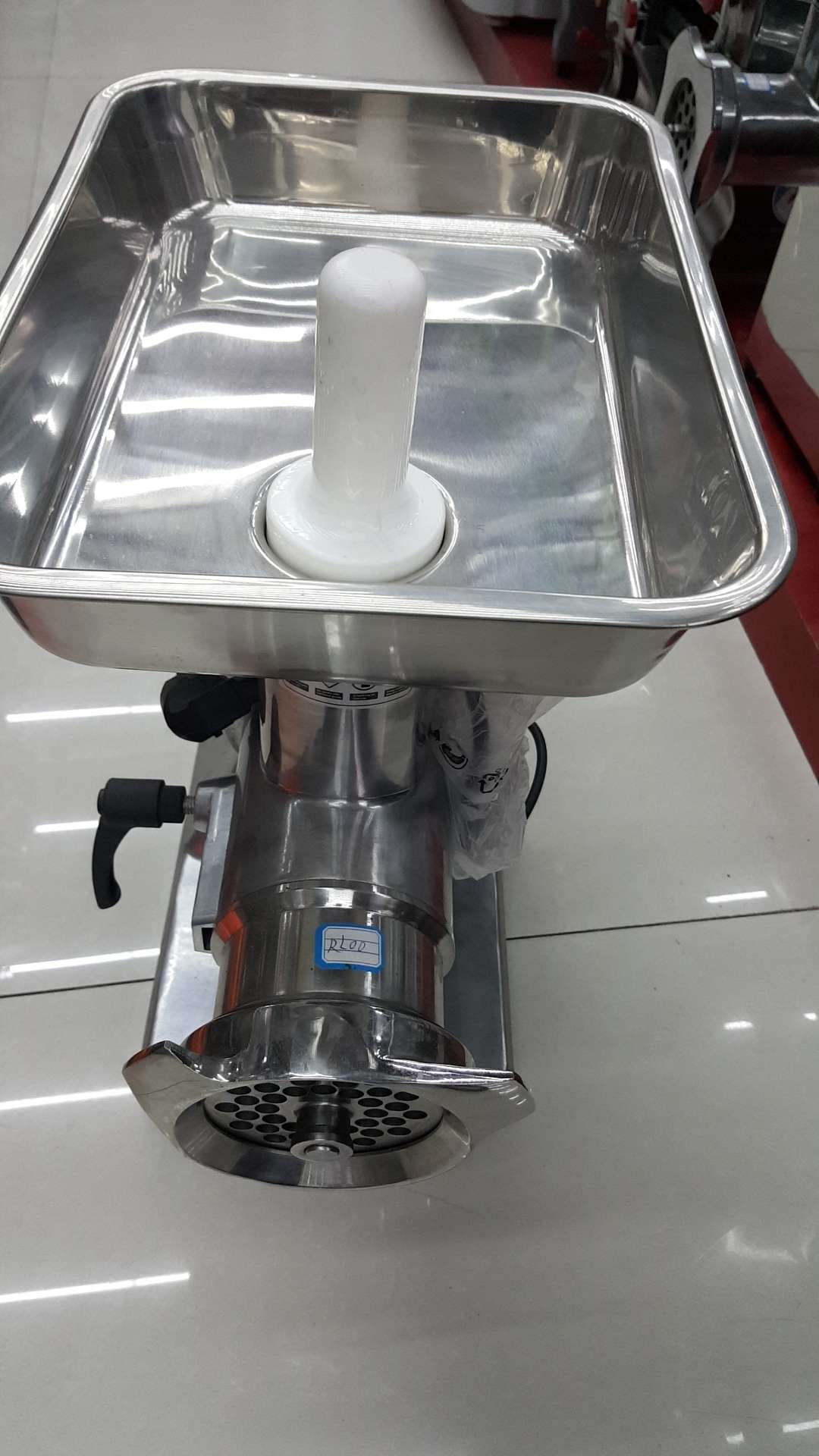 Meat grinder 7
