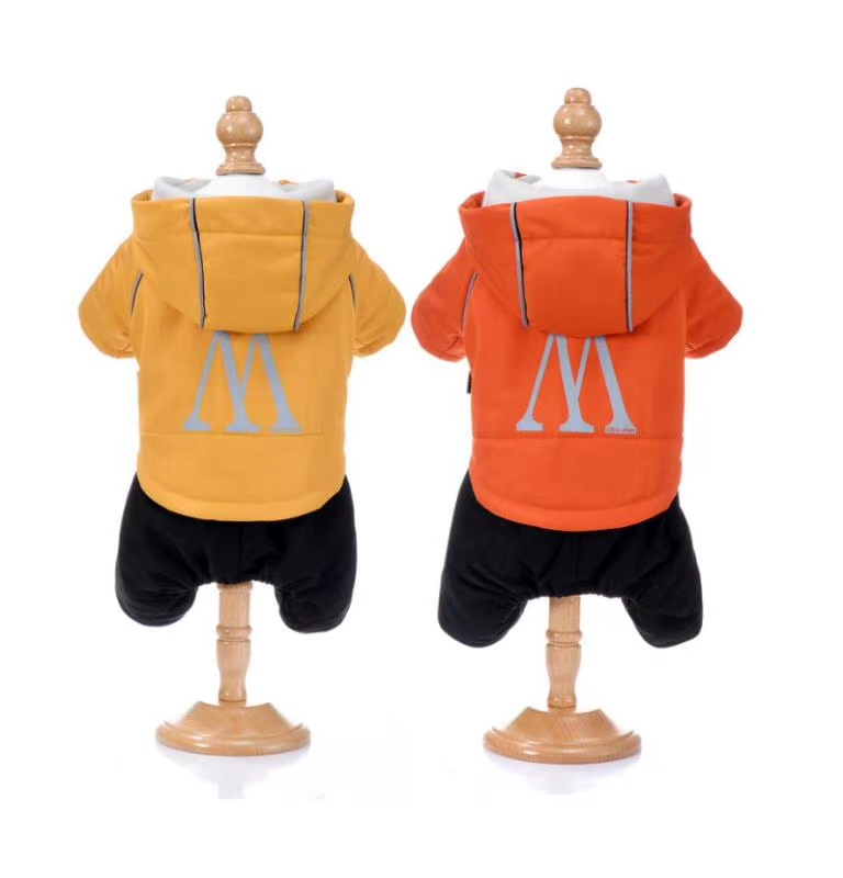 秋冬新款，两脚四脚款式多多，颜色艳丽！布料搭配特别漂亮！有现货供应！欢迎新老客户前来选购！详情图7