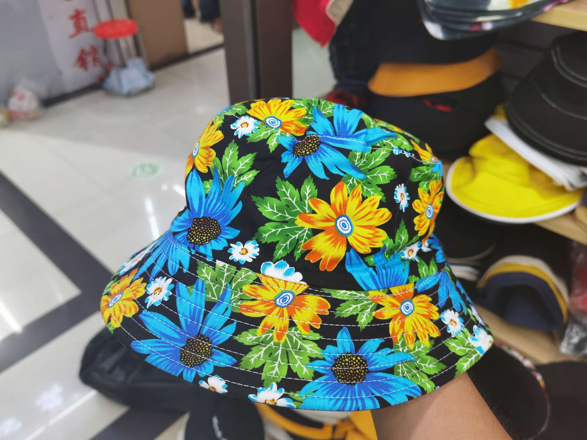 Hat 24