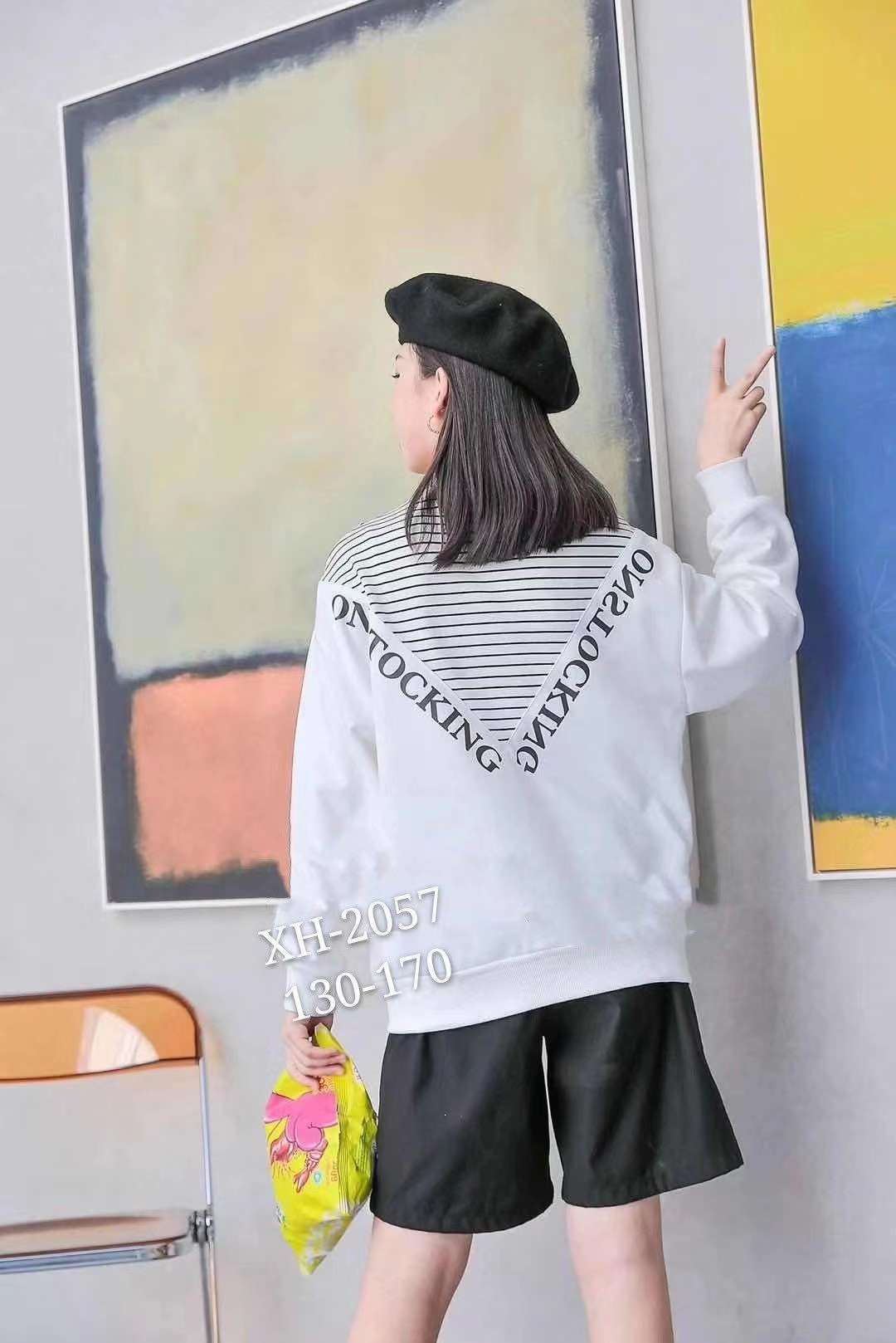 A new autumn trendy white striped letter print hooded sweatshirt for girls