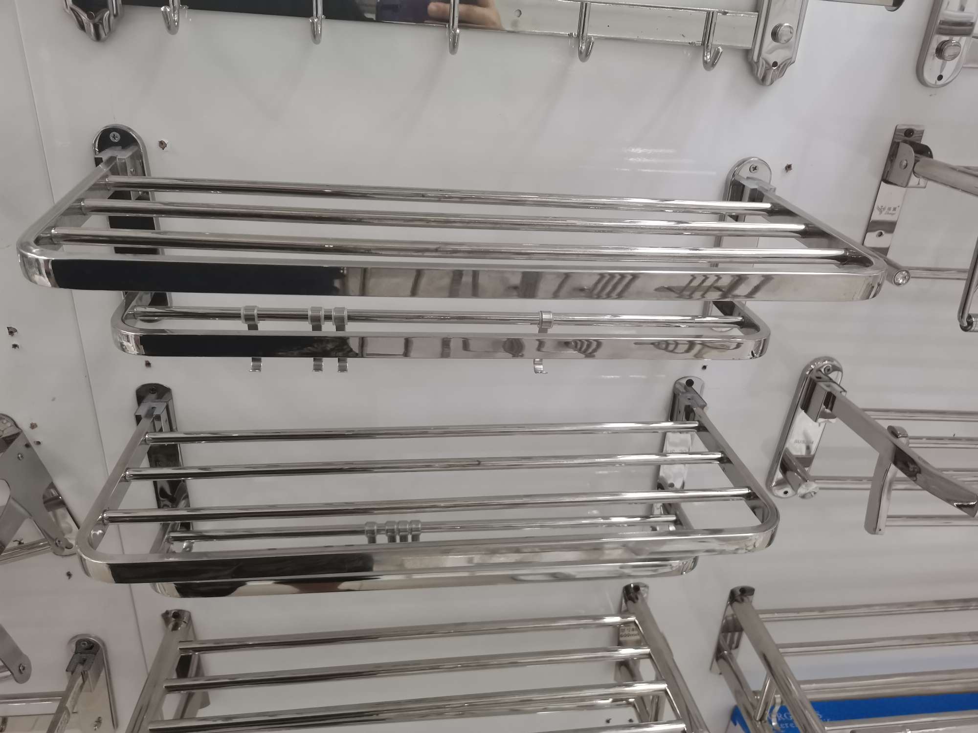 不锈钢浴巾架 s302