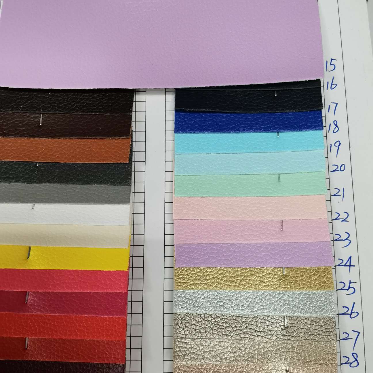 Factory direct sales of new eco-friendly leather, litchee-patterned sofa leather, simulated leather, pu leather and luggage leather Application Scenario