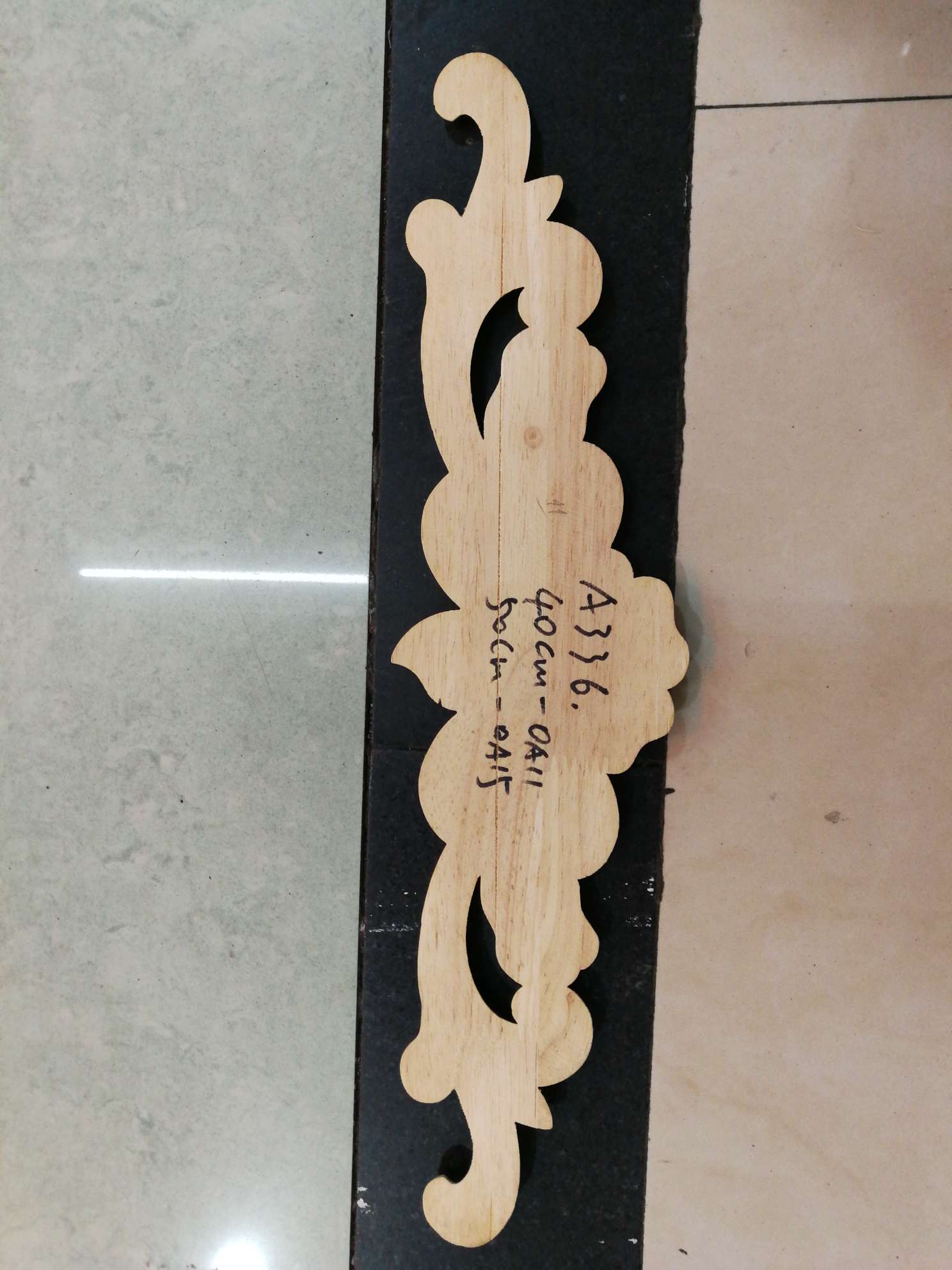 Woodcarving handicrafts details Picture