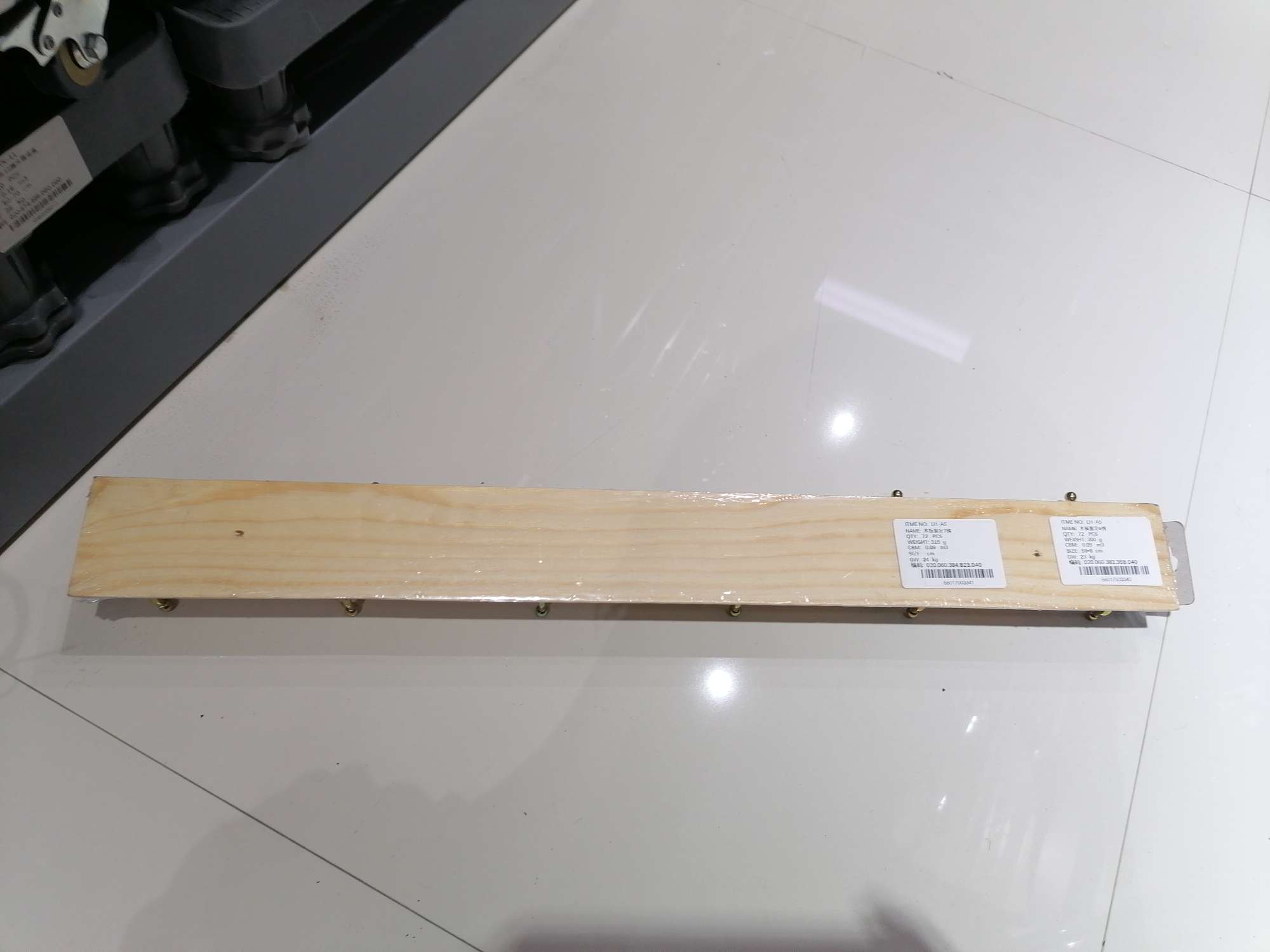 木板固定六勾细节图