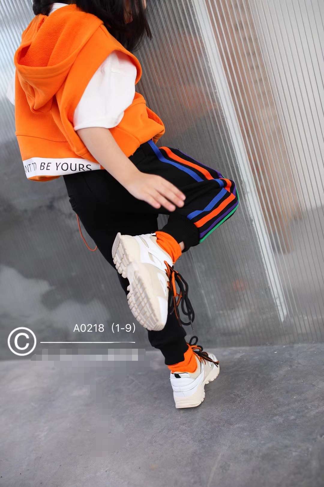 Fringed knitted trousers Item Picture