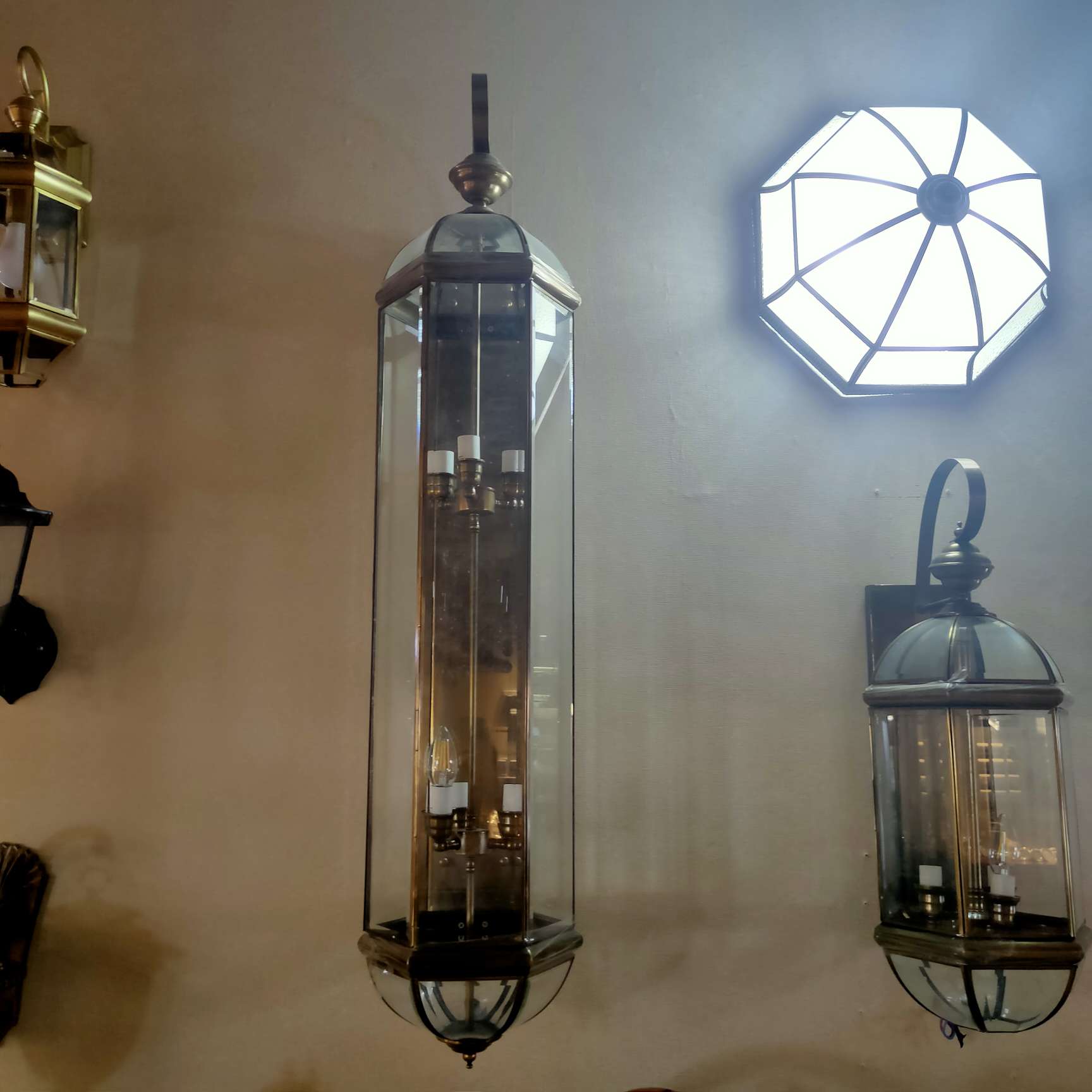 LED outdoor outdoor European-style wall lamps, corridor, balcony, retro and simple waterproof staircase, corridor, outdoor wall and courtyard lighting fixtures details Picture