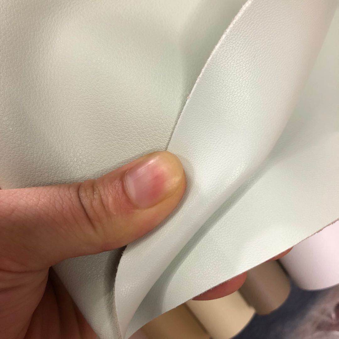 Factory direct sales of double-sided leather Napa pattern eco-friendly leather bag fabric, table mat and placemat leather, wear-resistant and waterproof pvc leather Specification image