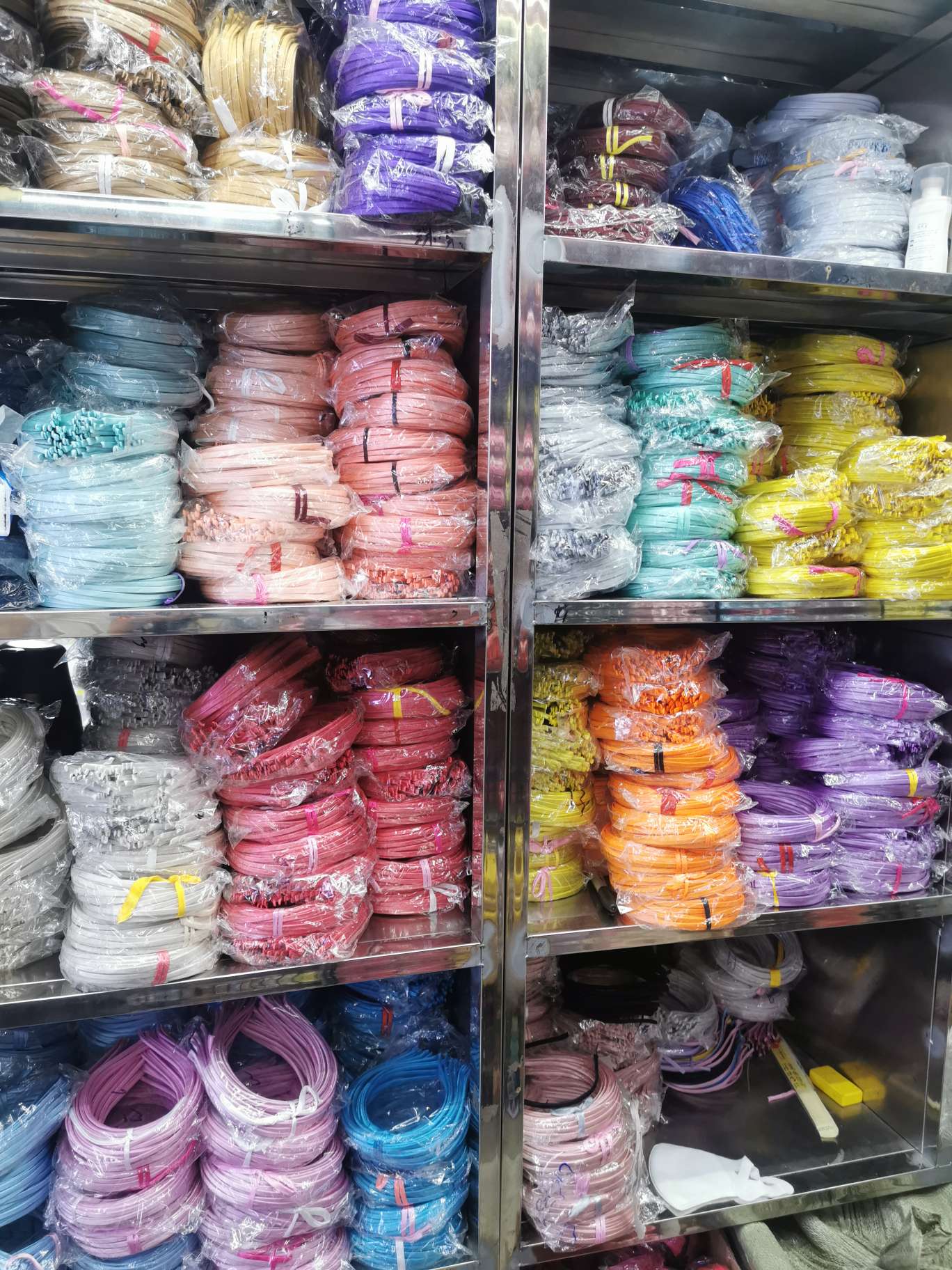 服装饰品实物图
