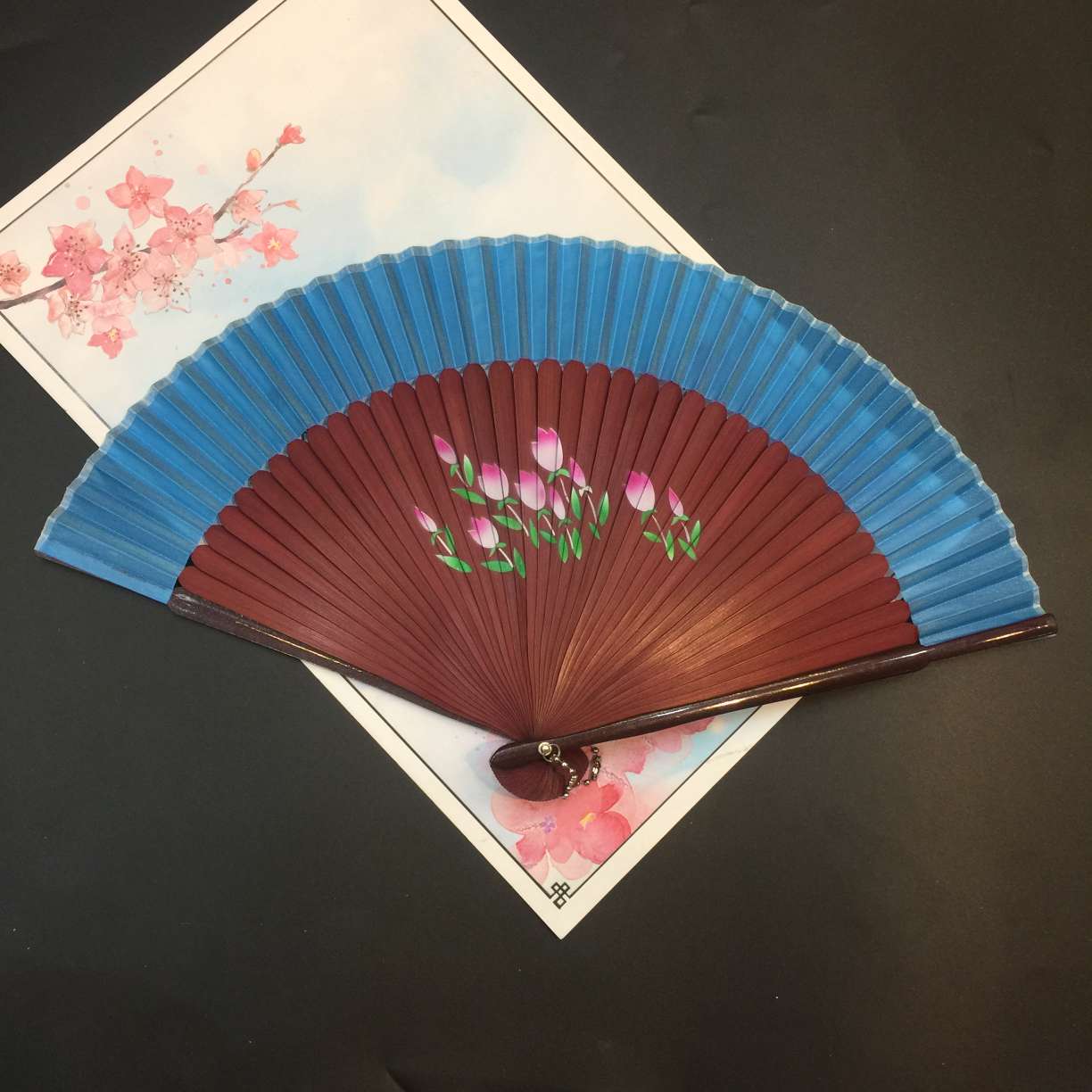 头青喷绘扇产品图